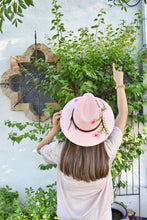 Load image into Gallery viewer, primavera light pink hat