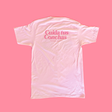 Load image into Gallery viewer, cuida tus conchas t-shirt