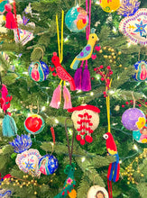 Load image into Gallery viewer, bird pom pom bundle