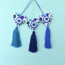 Load image into Gallery viewer, corazon azul tassel