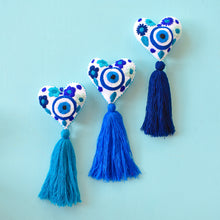 Load image into Gallery viewer, corazon azul tassel