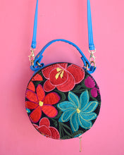 Load image into Gallery viewer, button bag