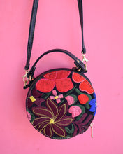 Load image into Gallery viewer, button bag