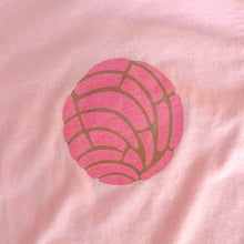 Load image into Gallery viewer, cuida tus conchas t-shirt