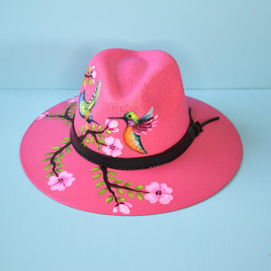 primavera pink hat