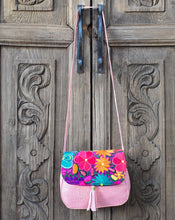 Load image into Gallery viewer, floral crossbody bag
